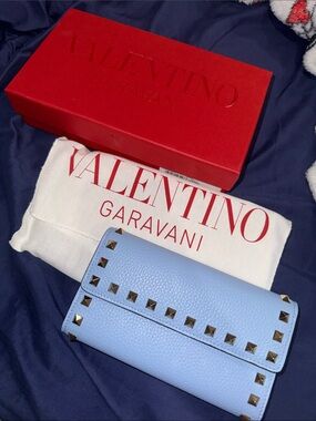 Valentino wallet